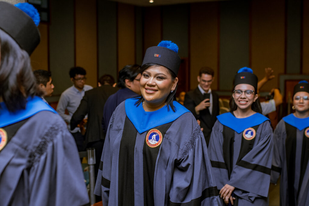 Graduacion dorada2 1 Umelstudio 36